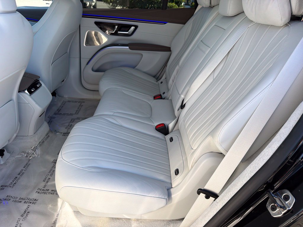 Certified 2023 Mercedes-Benz EQS 580 4MATIC SUV image 33