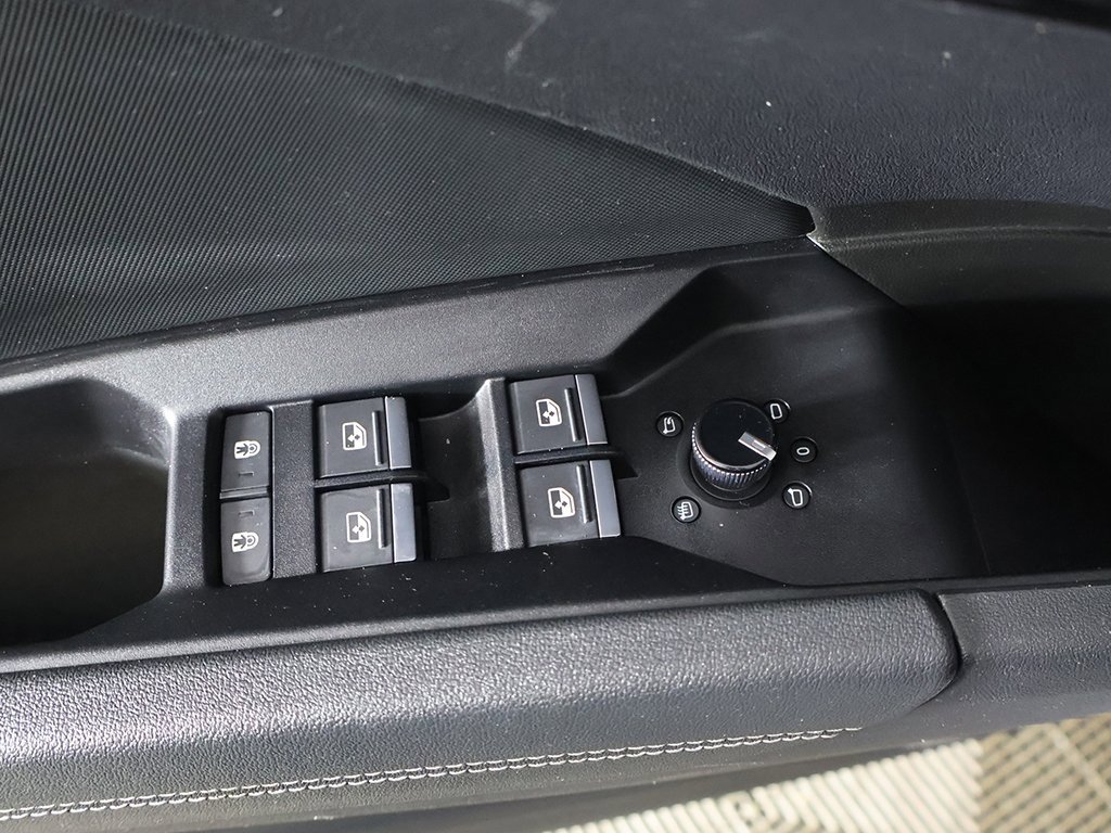 Used 2023 Audi Q4 e-tron Premium Plus w/ Premium Plus image 36