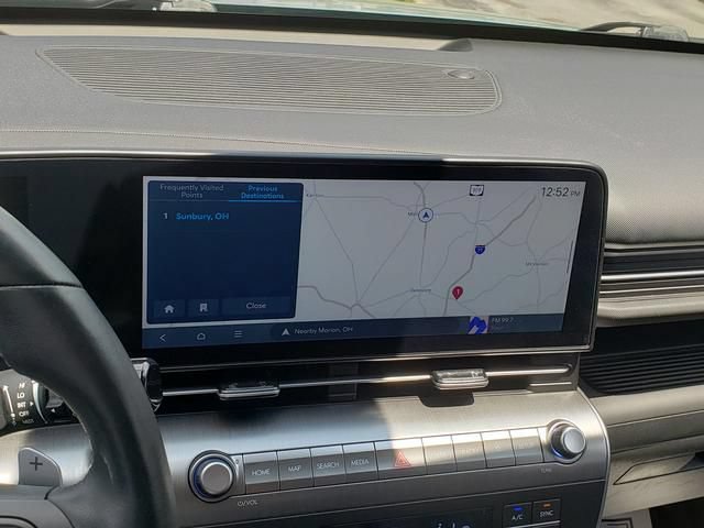 Used 2024 Hyundai Kona Limited AWD/4WD image 31