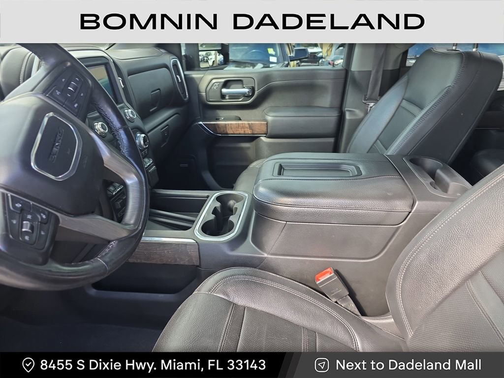 Used 2022 GMC Sierra 3500 Denali w/ Denali Ultimate Package image 22