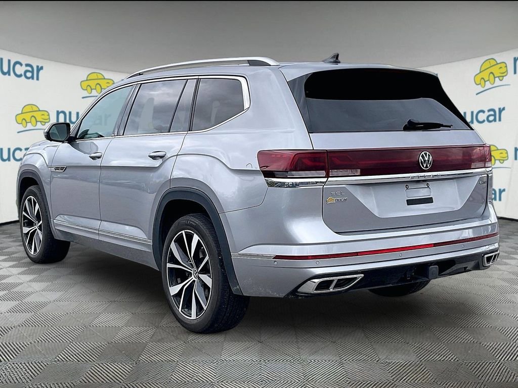 Used 2024 Volkswagen Atlas SEL Premium R-Line AWD/4WD image 4