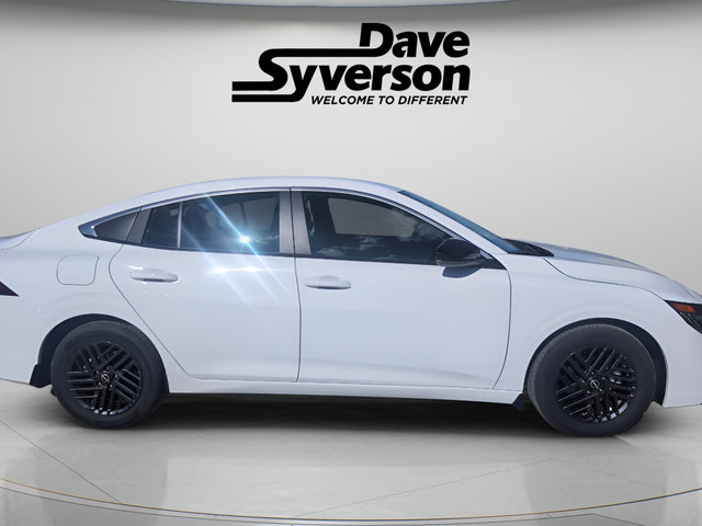 Used 2026 Nissan Sentra SV w/ SV Convenience Package FWD image 4