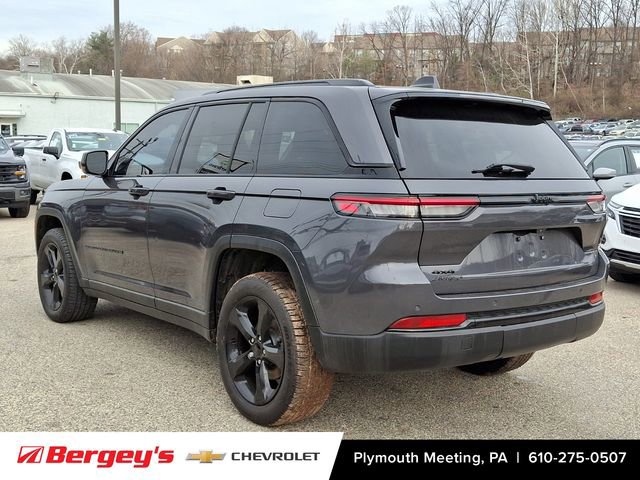 Used 2022 Jeep Grand Cherokee Altitude image 5