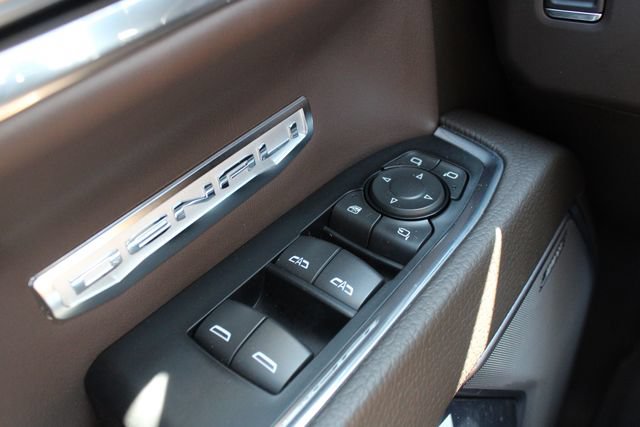 Used 2024 GMC Sierra 1500 Denali AWD/4WD image 9