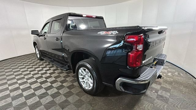 Used 2024 Chevrolet Silverado 1500 LT AWD/4WD image 5