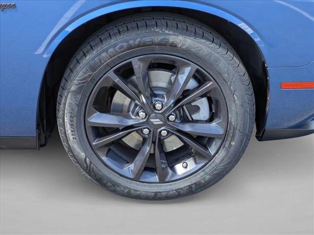 Used 2022 Dodge Challenger SXT image 23