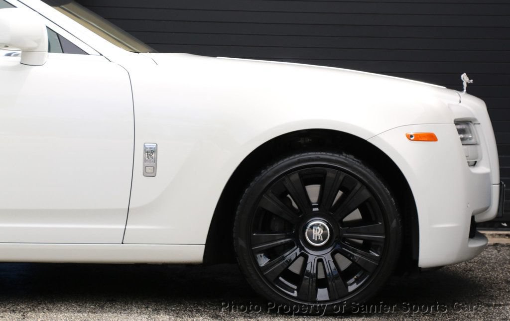 Used 2010 Rolls-Royce Ghost RWD image 15