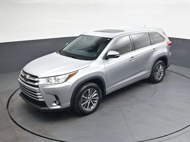 Used 2018 Toyota Highlander XLE FWD image 28