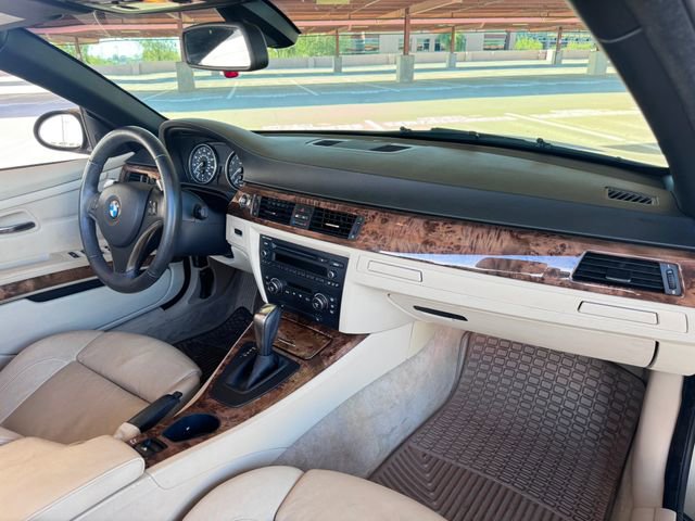 Used 2008 BMW 335i Convertible w/ Premium Pkg image 37