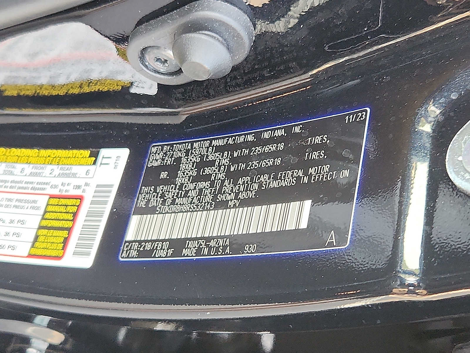 Used 2024 Toyota Highlander LE AWD/4WD image 26