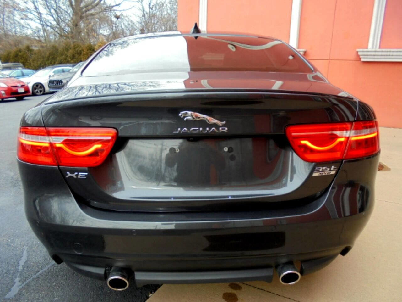 Used 2018 Jaguar XE R-Sport AWD/4WD image 7