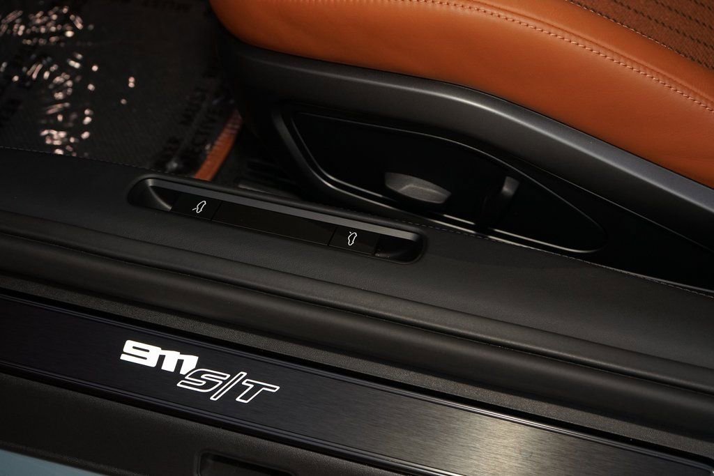 Used 2024 Porsche 911 S/T image 25