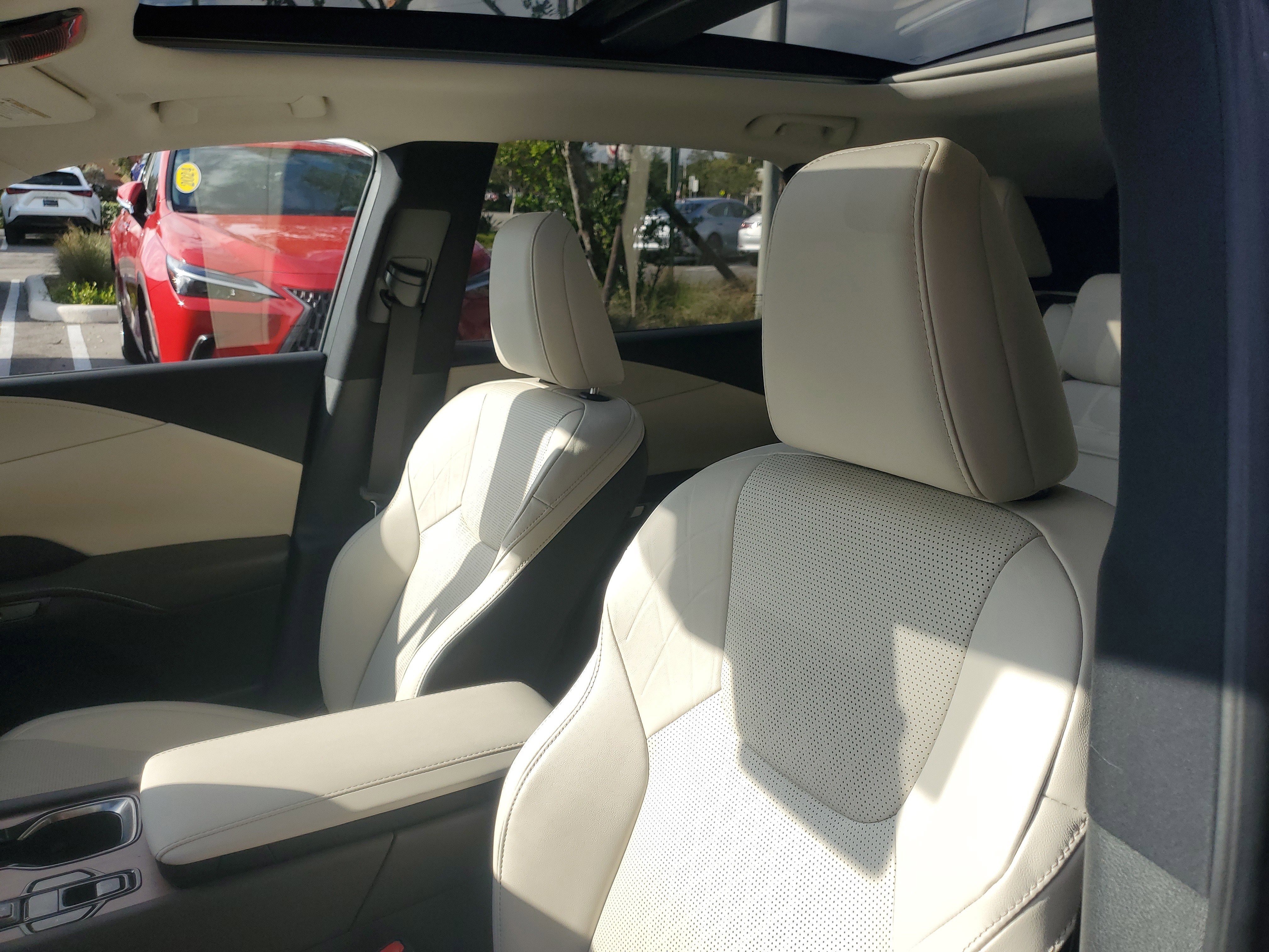 Used 2023 Lexus RX 350 Premium Plus w/ Cold Area Package image 17