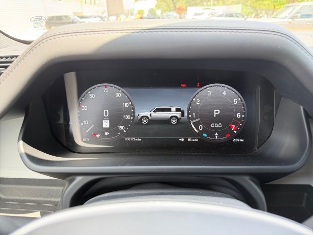 Certified 2026 Land Rover Defender 110 X-Dynamic SE AWD/4WD image 14