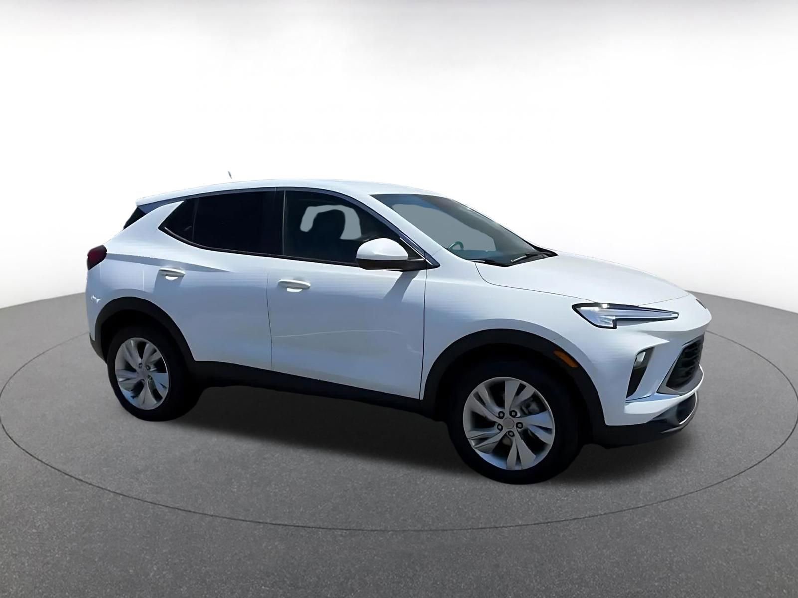 Used 2025 Buick Encore GX Preferred FWD image 2
