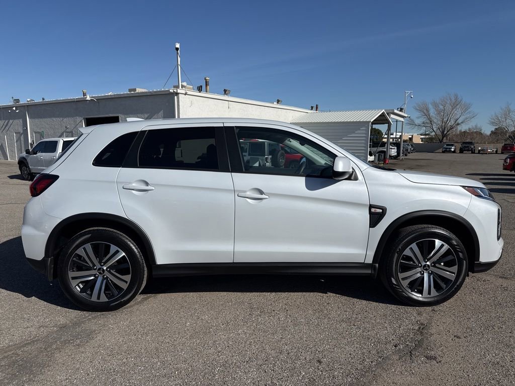 Used 2025 Mitsubishi Outlander Sport ES image 8