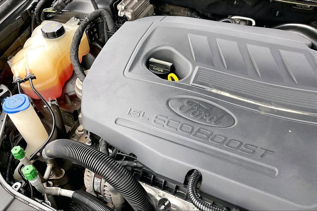 Used 2017 Ford Fusion SE w/ Fusion SE Technology Package FWD image 31