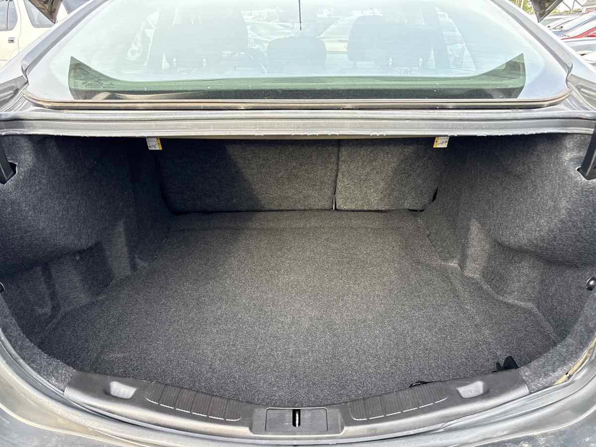 Used 2015 Ford Fusion Titanium FWD image 12