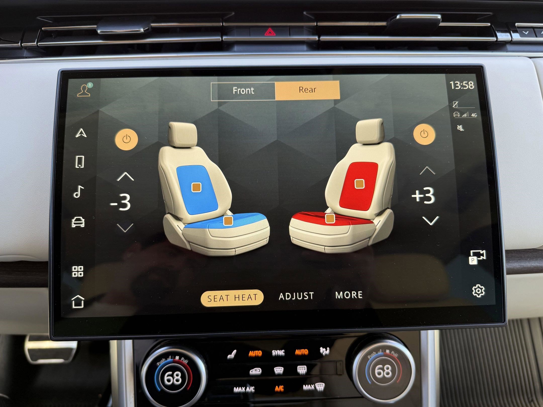 Certified 2023 Land Rover Range Rover SE image 27