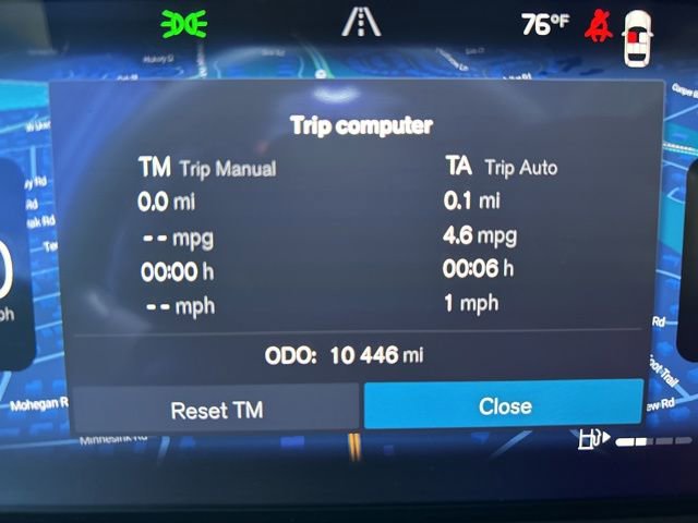 Certified 2025 Volvo XC40 B5 Plus image 21