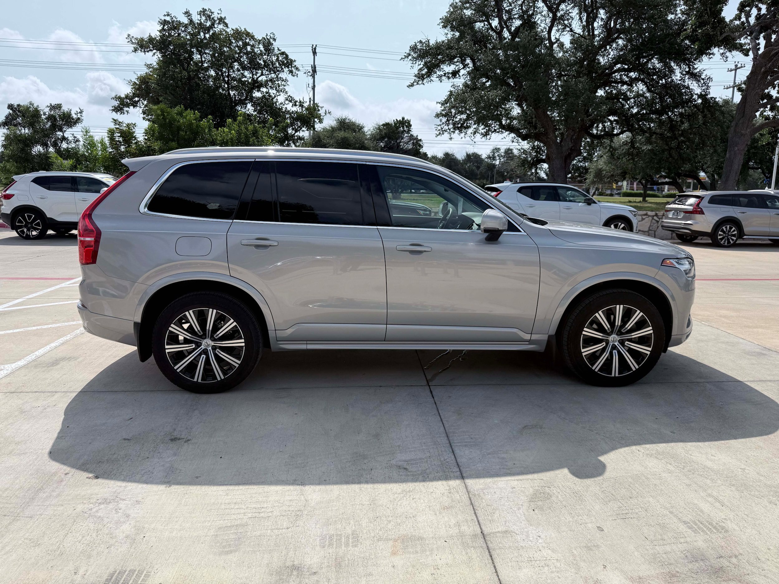 Certified 2023 Volvo XC90 B5 Core w/ Protection Package Premier AWD/4WD image 7