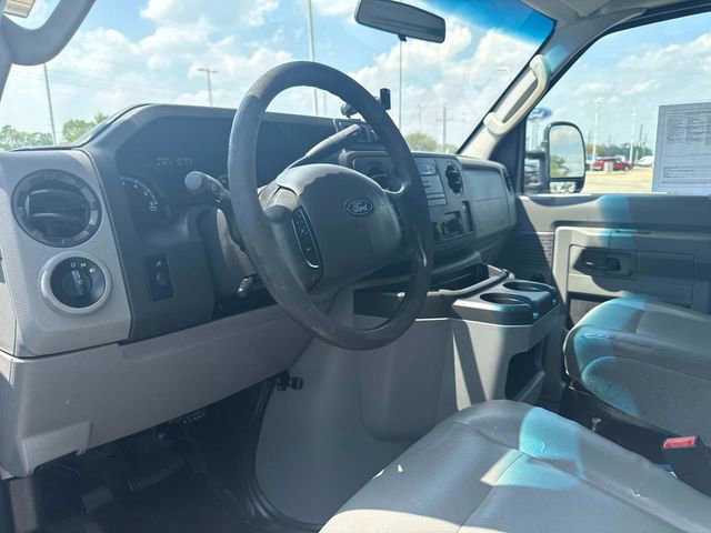 Used 2017 Ford E-350 and Econoline 350 Super Duty image 20
