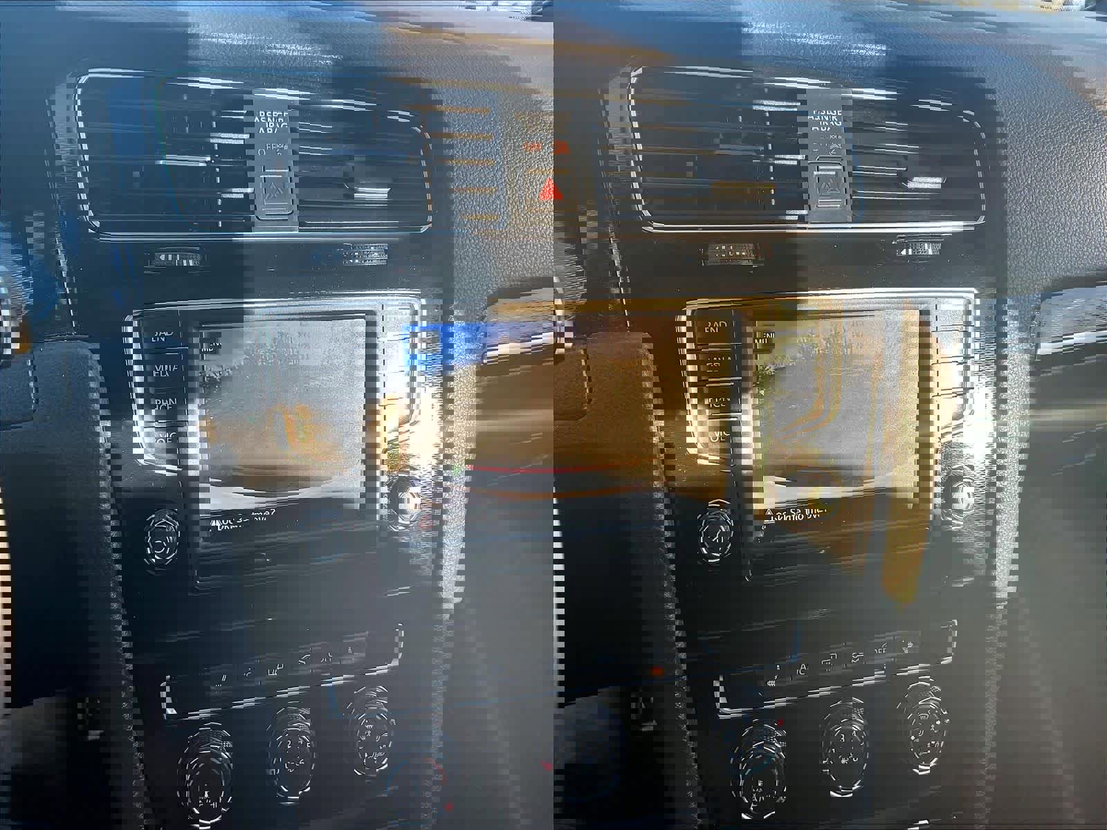 Used 2017 Volkswagen GTI SE image 17