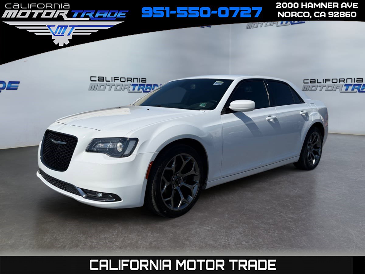 Used 2018 Chrysler 300 S image 1