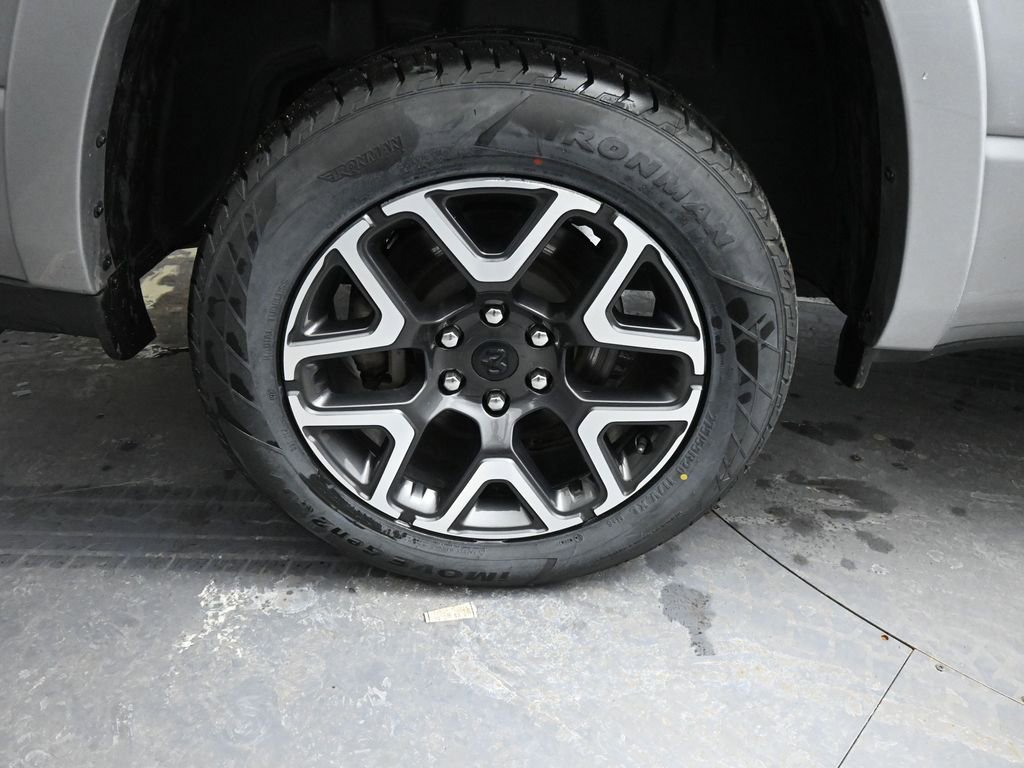 Used 2025 RAM 1500 Laramie image 17