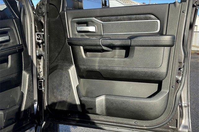 Used 2020 RAM 3500 Big Horn w/ Level 1 Equipment Group image 25