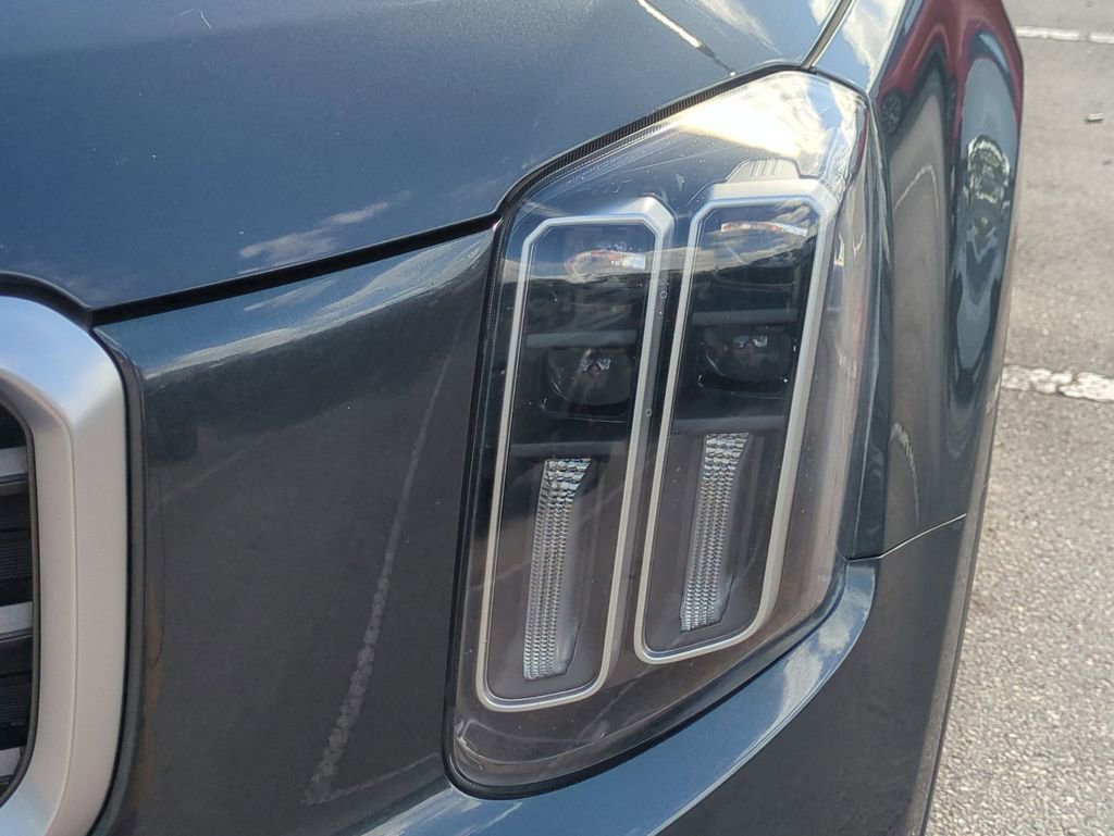 Used 2023 Kia Telluride S w/ S Sunroof Package FWD image 11