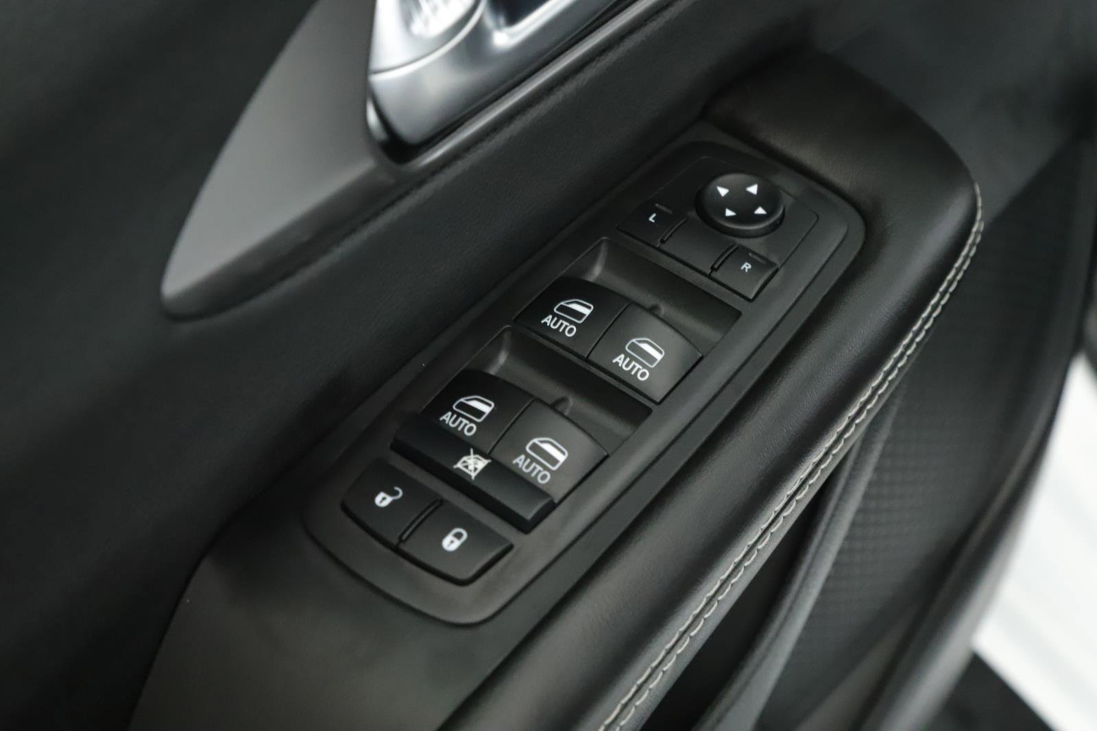 New 2026 Chrysler Pacifica Select image 7