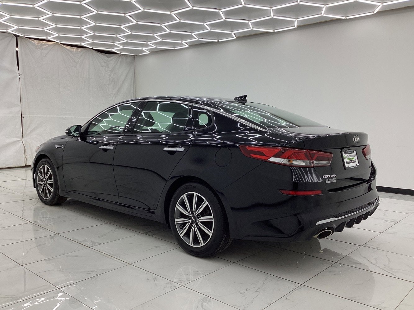 Used 2019 Kia Optima EX image 11