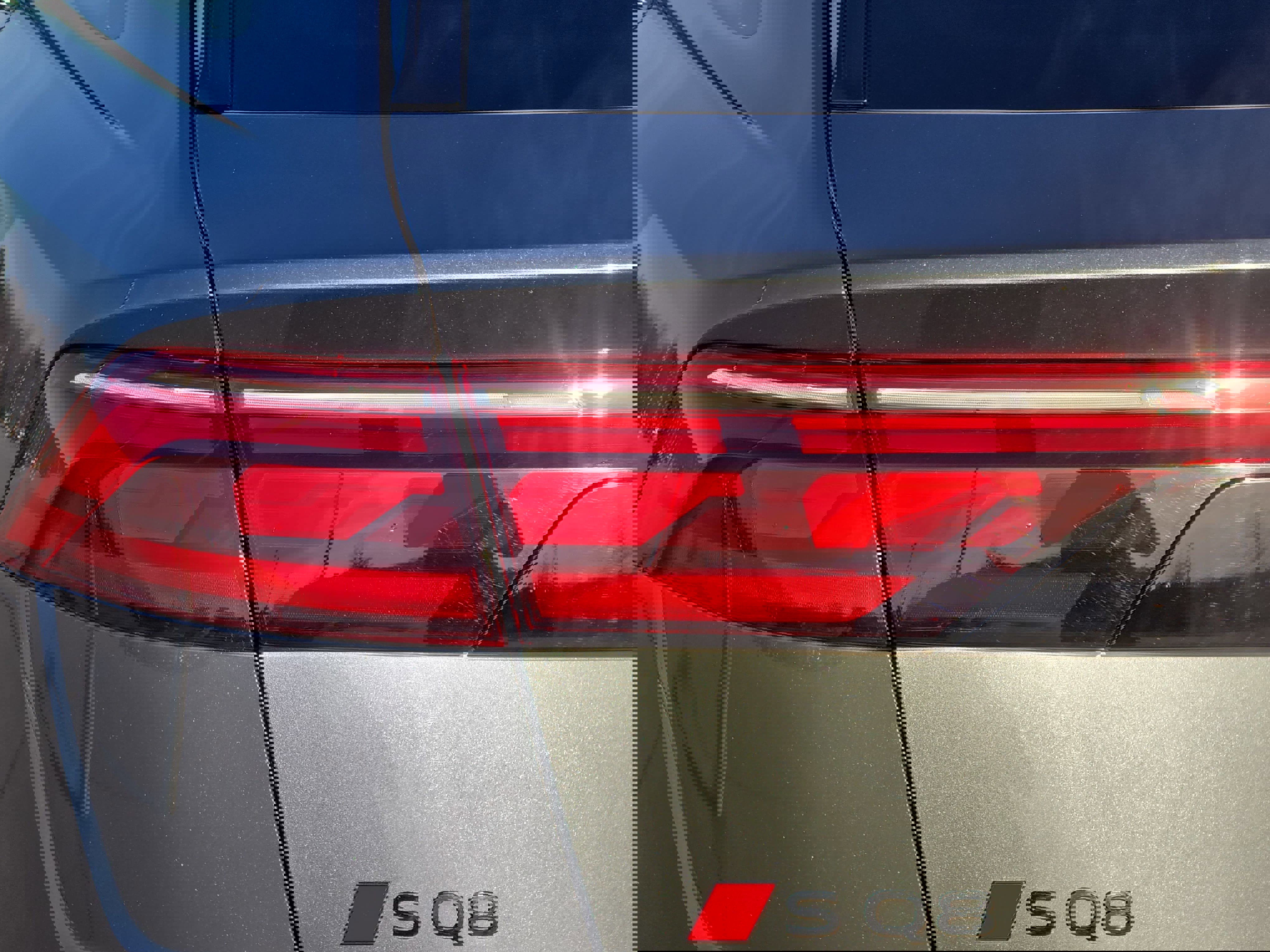 Used 2024 Audi SQ8 Prestige w/ Prestige Package image 32