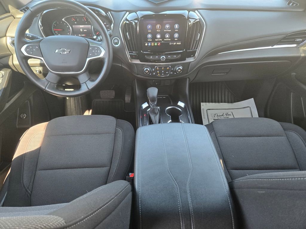 Used 2023 Chevrolet Traverse LT w/ Midnight/Sport Edition image 11