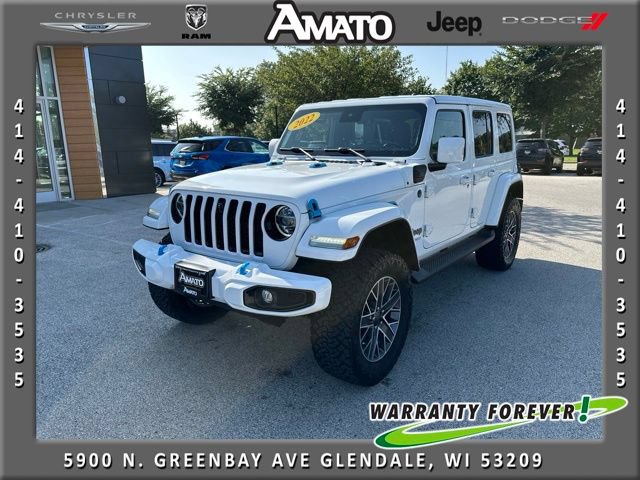 Used 2022 Jeep Wrangler Unlimited Sahara AWD/4WD image 1