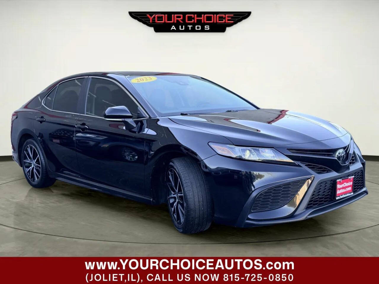Used 2023 Toyota Camry SE FWD image 7