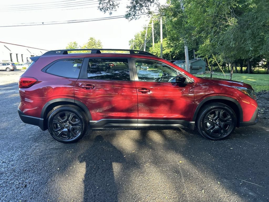 Certified 2025 Subaru Ascent Bronze Edition w/ Onyx Package AWD/4WD image 9