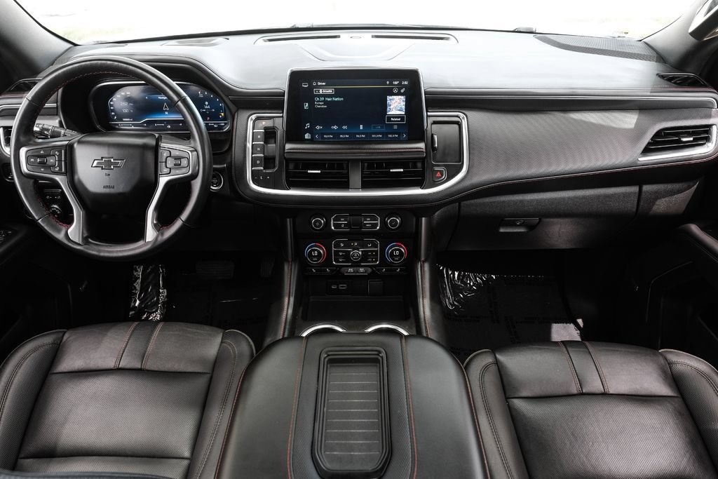 Used 2022 Chevrolet Suburban RST w/ Luxury Package RWD image 11