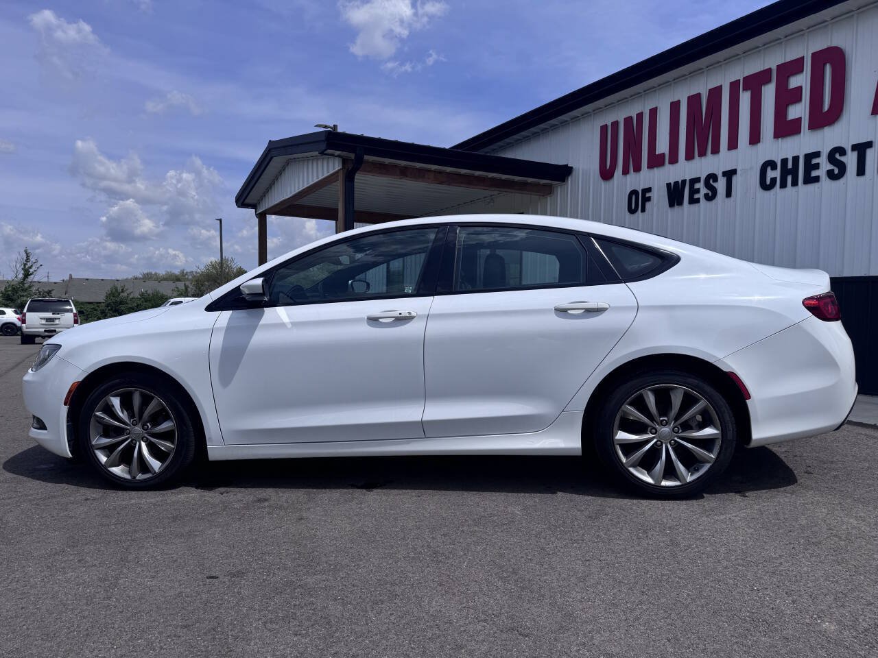 Used 2016 Chrysler 200 S w/ Comfort Group FWD image 8