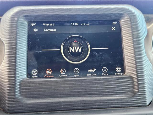 Used 2021 Jeep Gladiator Willys image 11