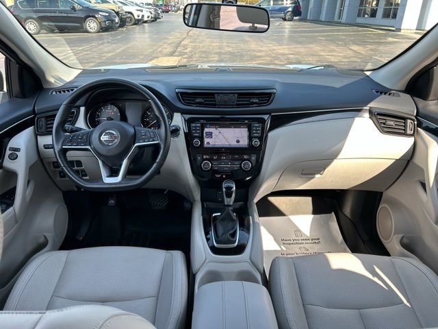 Used 2017 Nissan Rogue Sport SL image 22