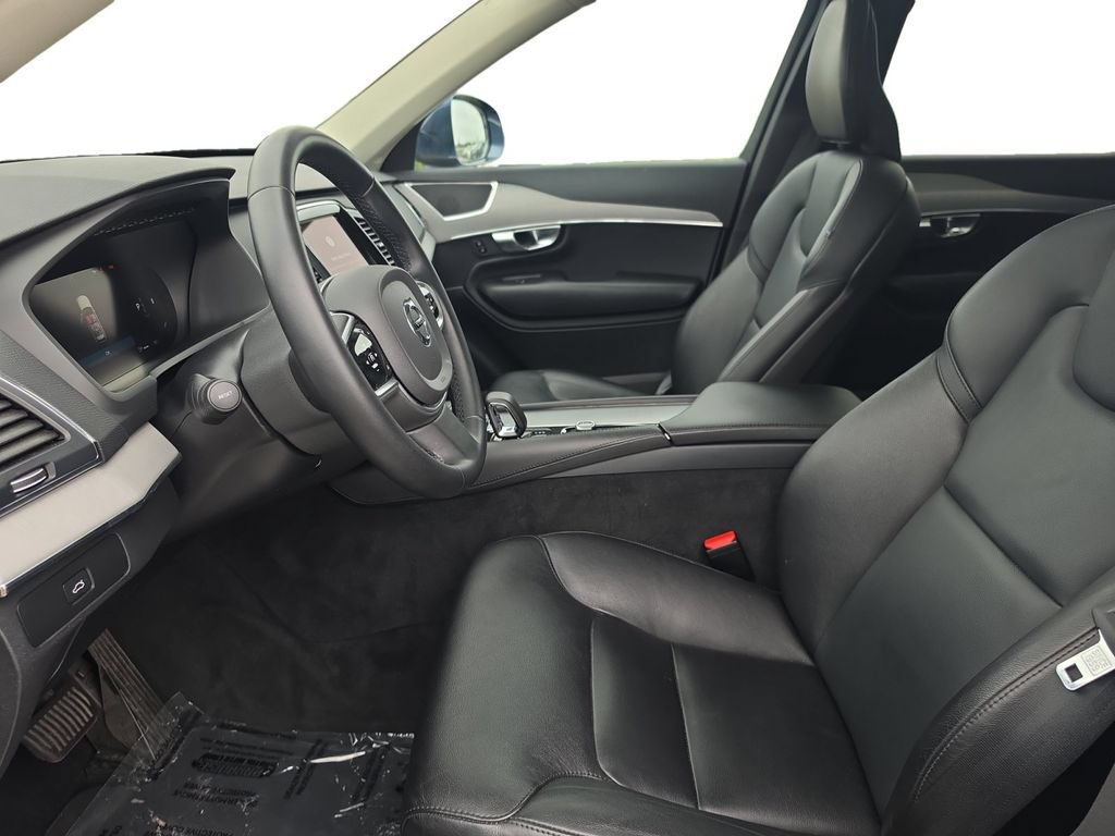 Used 2023 Volvo XC90 B5 Core AWD/4WD image 12