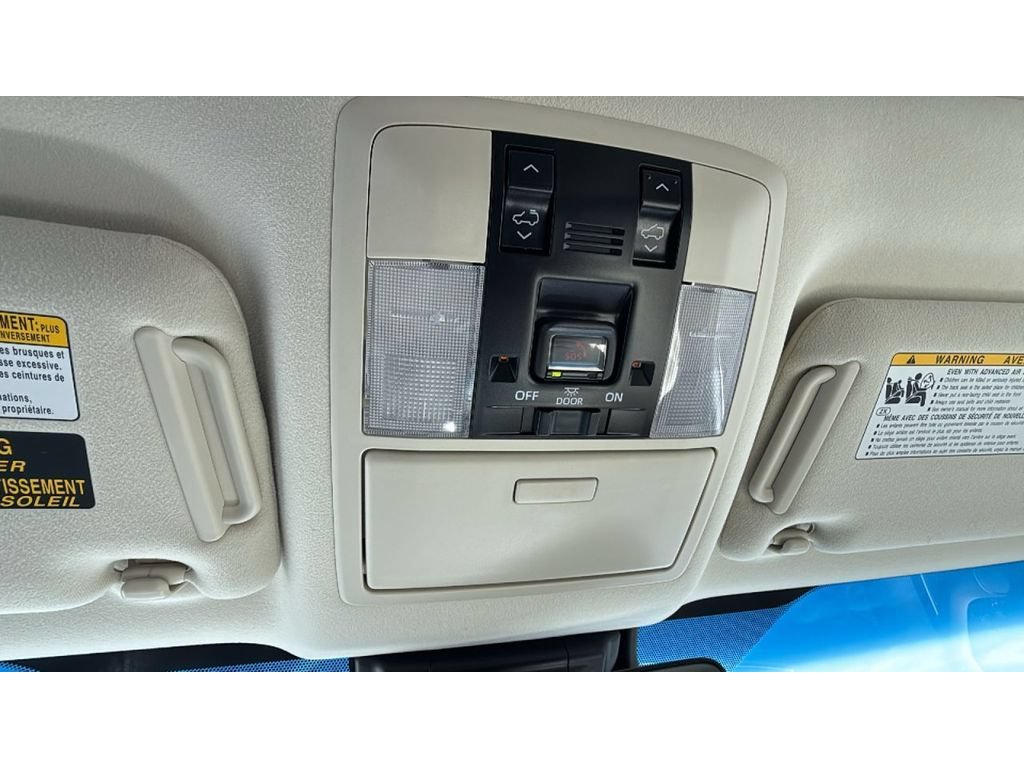 Used 2023 Lexus GX 460 Premium AWD/4WD image 30