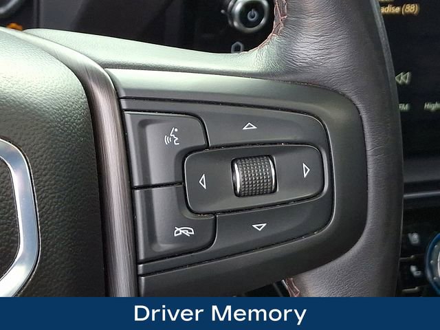 Used 2025 GMC Sierra 2500 AT4X image 8