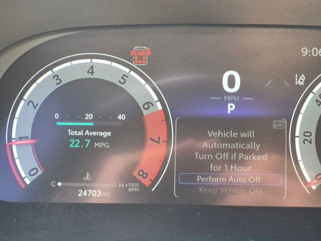 Used 2025 Toyota Highlander XSE image 11