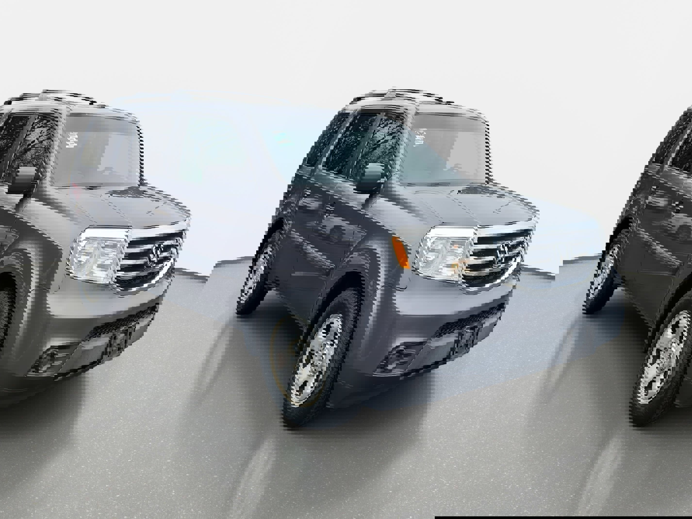 Used 2015 Honda Pilot LX image 3