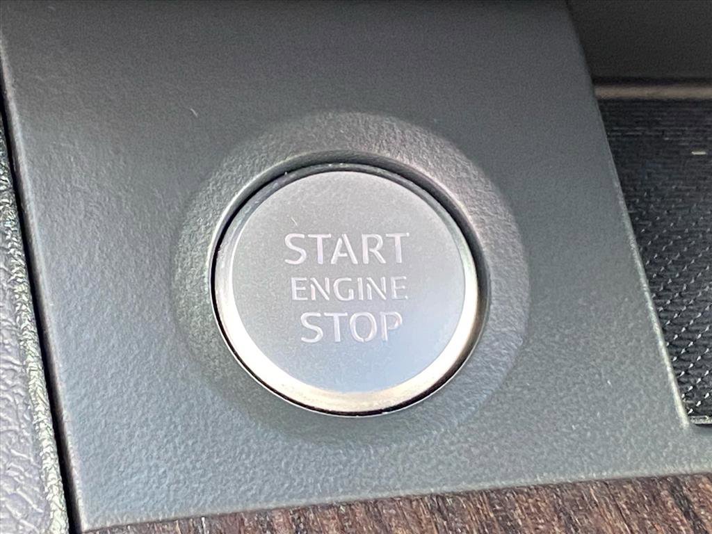 Used 2023 Audi Q5 2.0T Premium w/ Convenience Package image 18