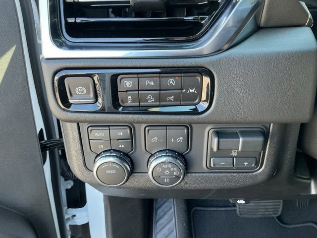New 2027 GMC Yukon Elevation w/ Elevation Premium Package AWD/4WD image 4