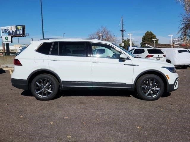 Certified 2024 Volkswagen Tiguan SE image 2